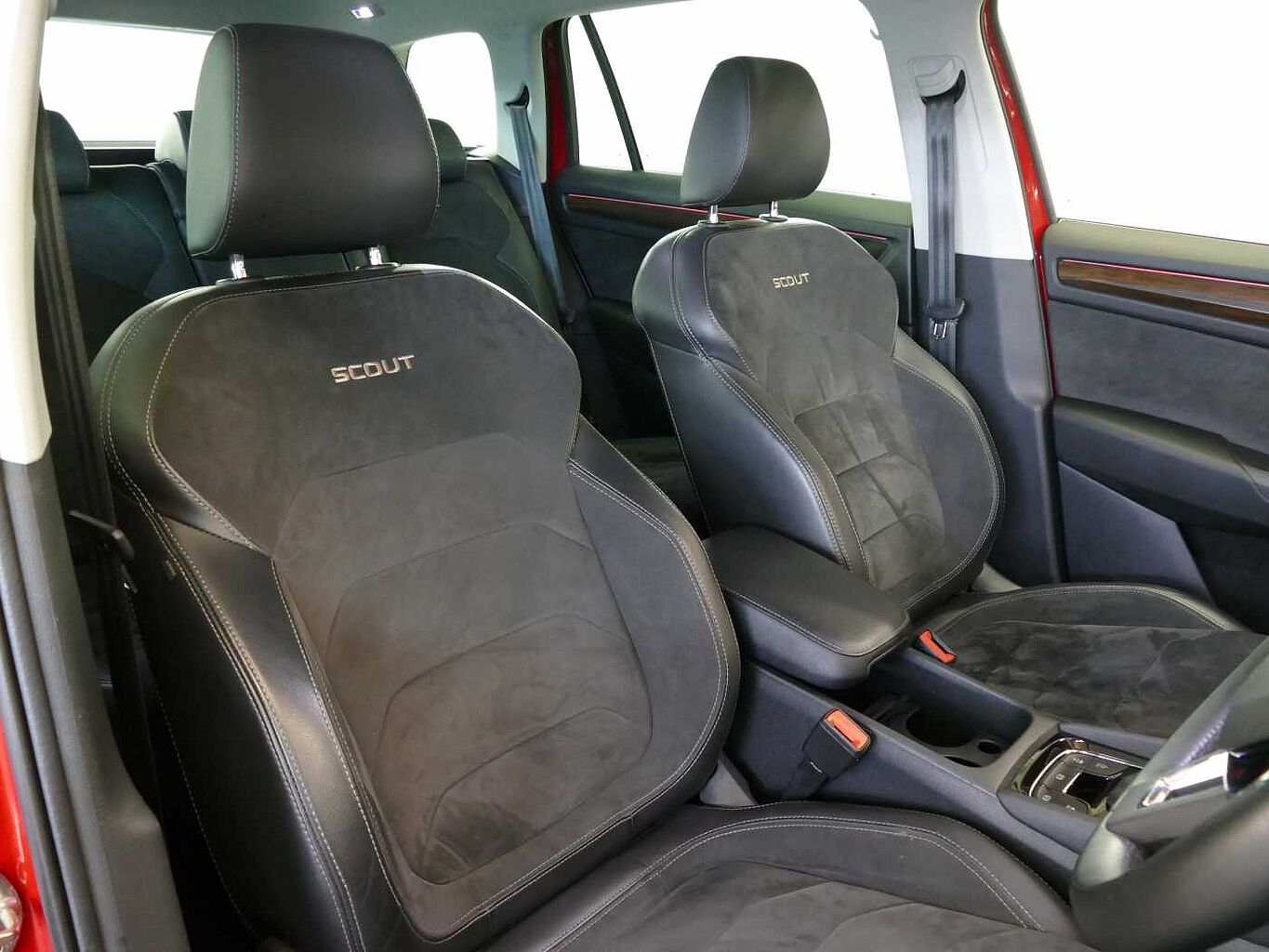 SKODA Kodiaq 2.0 TSI (190ps) 4X4 Scout (7 seats) DSG SUV
