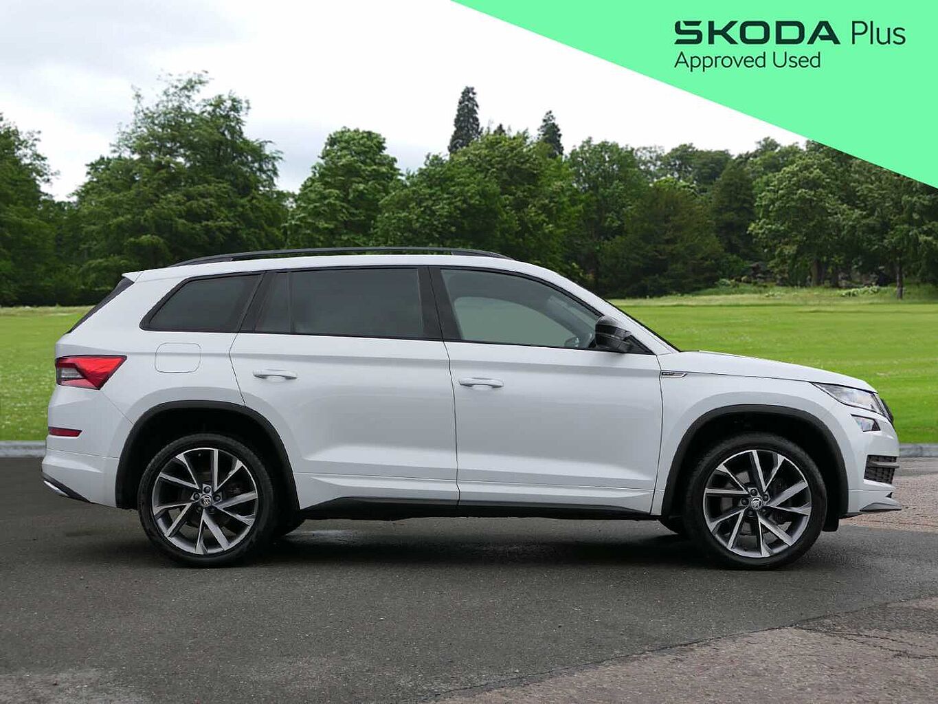 SKODA Kodiaq Estate 2.0 TSI 190 Sport Line 4x4 5dr DSG [7 Seat]